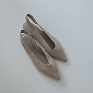 NWOT H&M Slingback Pointed Shoes - Size 39
